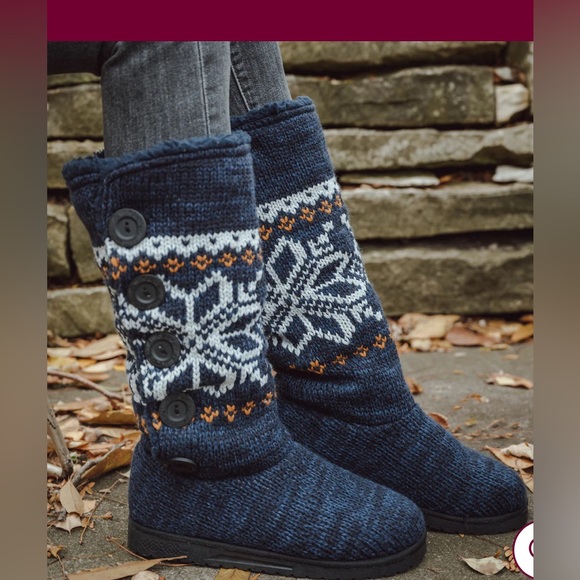 Muk LuKs WOMEN'S MALENA BOOT Blue Size 6 NWOT - Picture 1 of 9